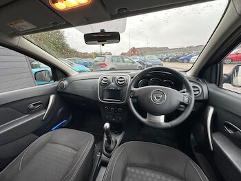 Used Dacia Sandero 2013 for sale - 77190994: Photo