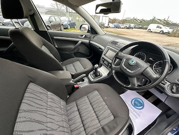 Used Skoda Octavia 2012 for sale - 77376189: Photo