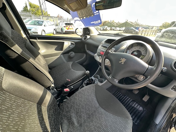 Used Peugeot 107 2011 for sale - 75769627: Photo 31