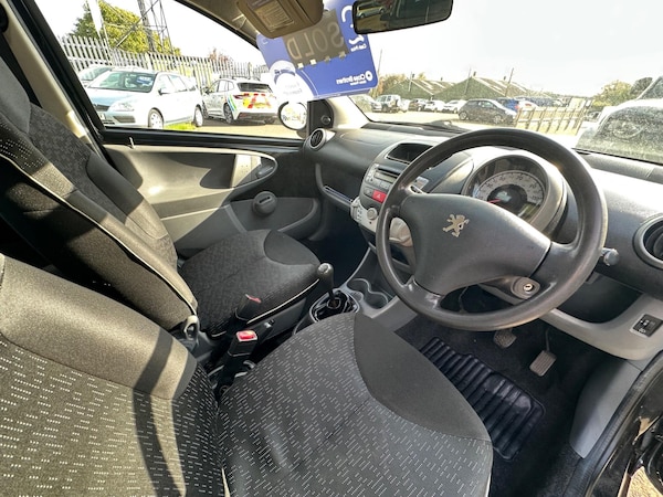 Used Peugeot 107 2011 for sale - 75769627: Photo 32