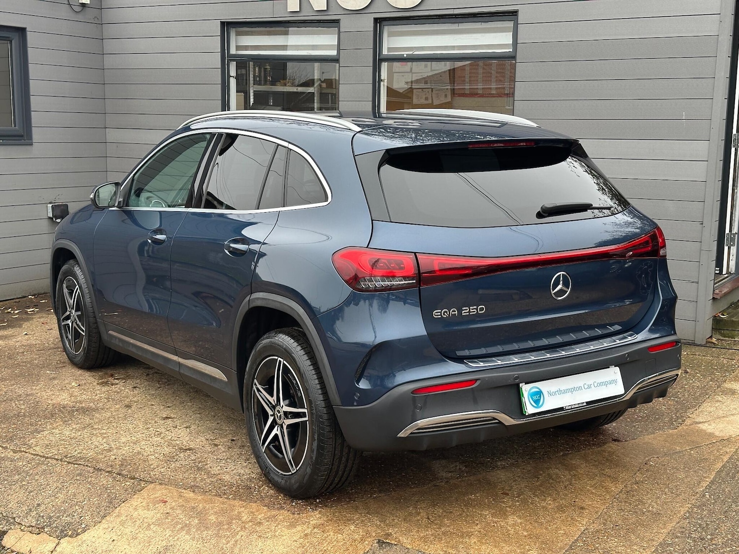 Used Mercedes-Benz EQA 2021 for sale - 77119648: Photo 2