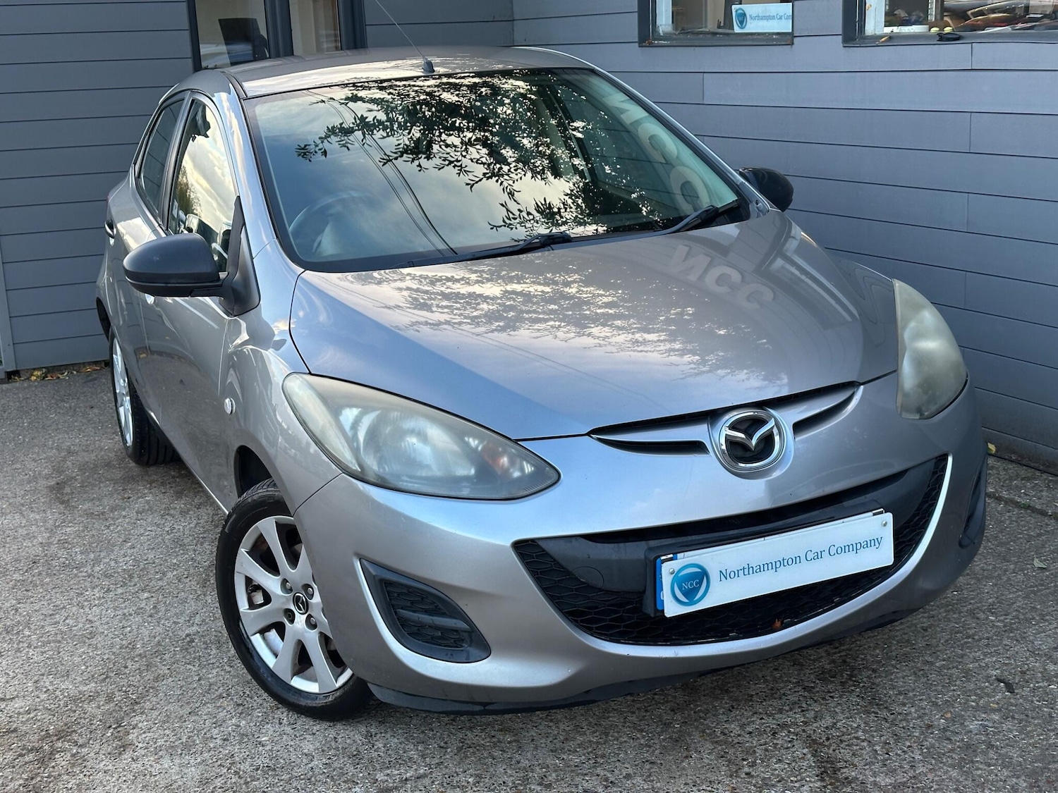 Used Mazda Mazda2 2015 for sale - 76388629: Photo 1