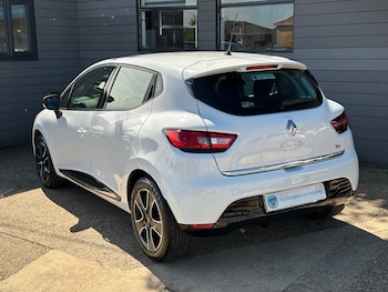 Used Renault Clio 2015 for sale - 78335040: Photo