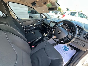 Used Renault Clio 2015 for sale - 78335040: Photo