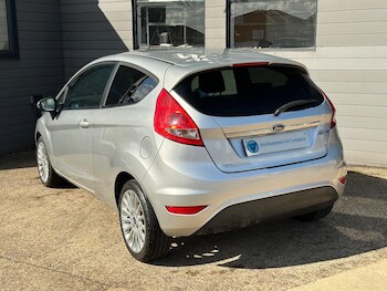 Used Ford Fiesta 2011 for sale - 75697090: Photo