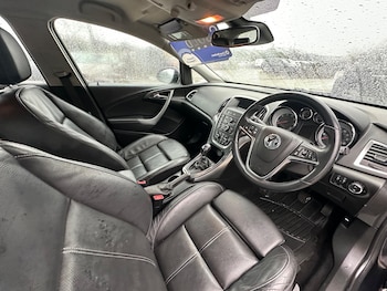 Used Vauxhall Astra 2013 for sale - 77439755: Photo