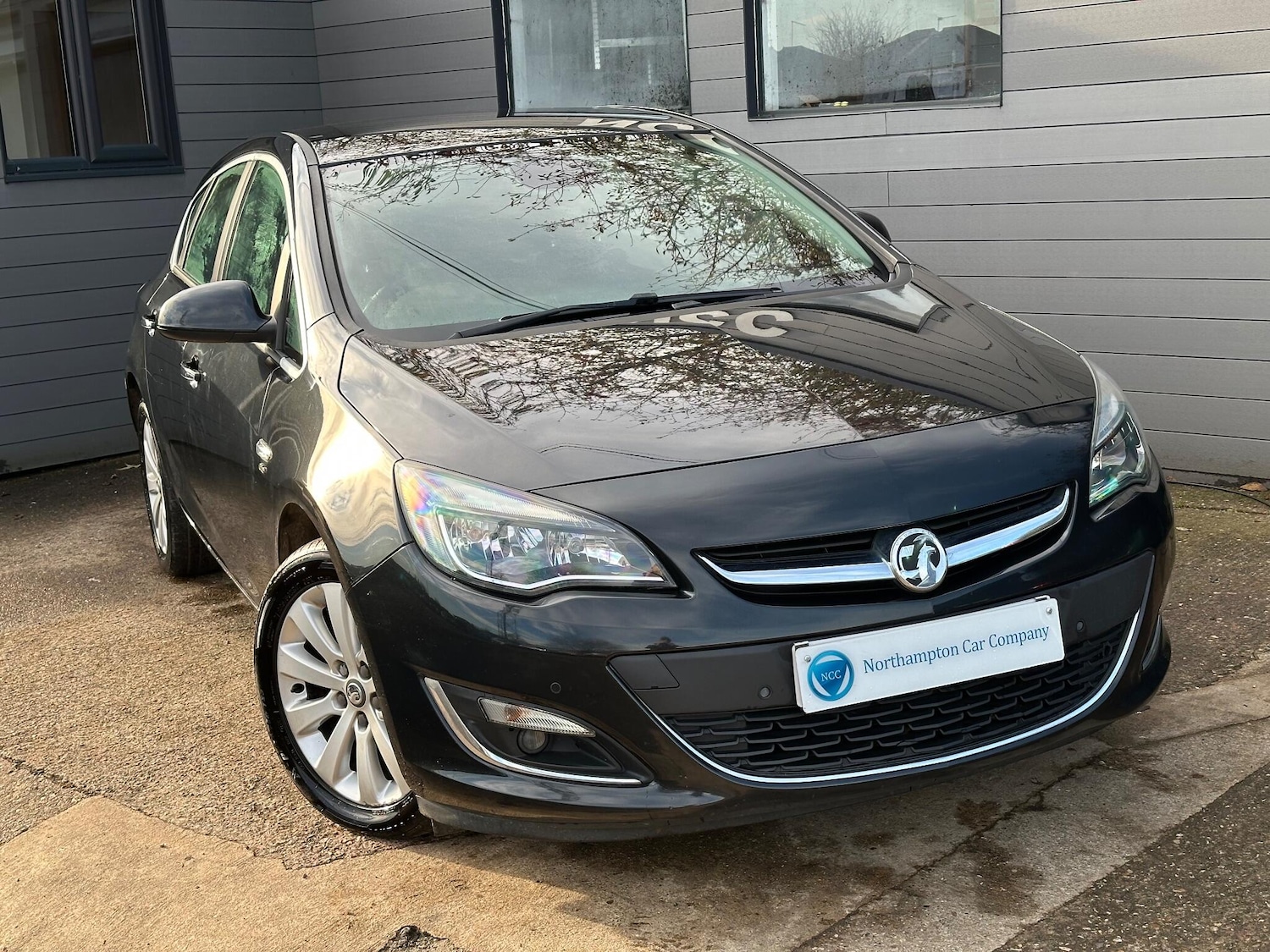 Used Vauxhall Astra 2013 for sale - 77439755: Photo 5