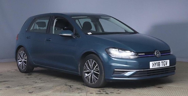 Used Volkswagen Golf 2018 for sale - 76200069: Photo 1