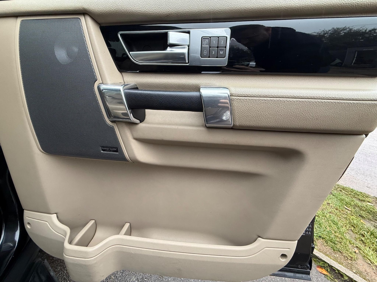 Used Land Rover Discovery 4 2009 for sale - 76585575: Photo 28