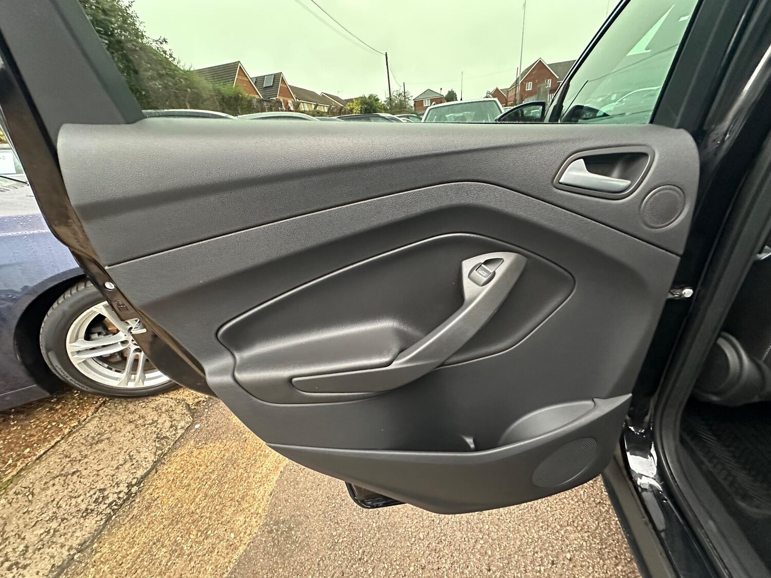 Used Ford Kuga 2015 for sale - 77376238: Photo 27