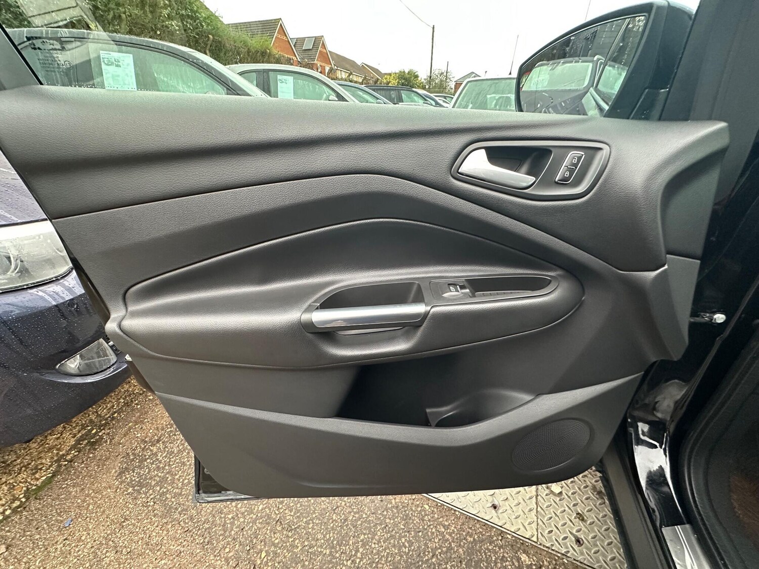 Used Ford Kuga 2015 for sale - 77376238: Photo 28