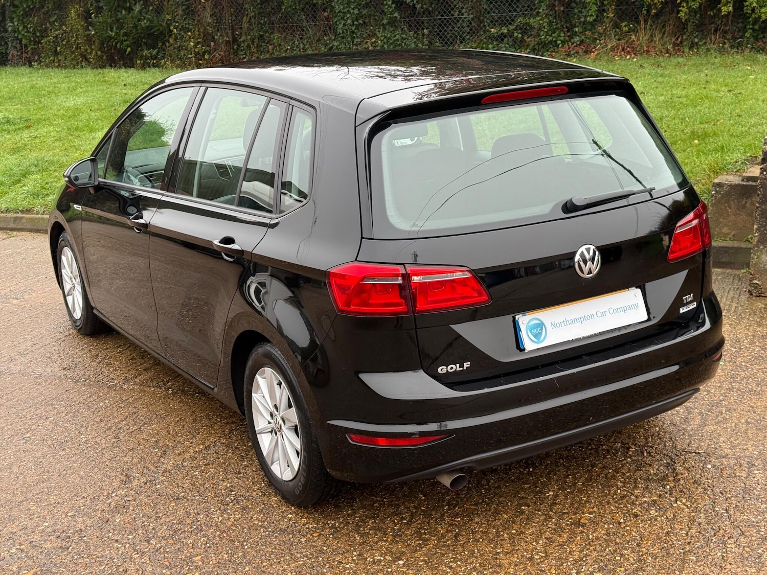 Used Volkswagen Golf SV 2015 for sale - 76584370: Photo 2