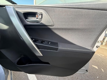 Used Toyota Auris 2013 for sale - 78649215: Photo