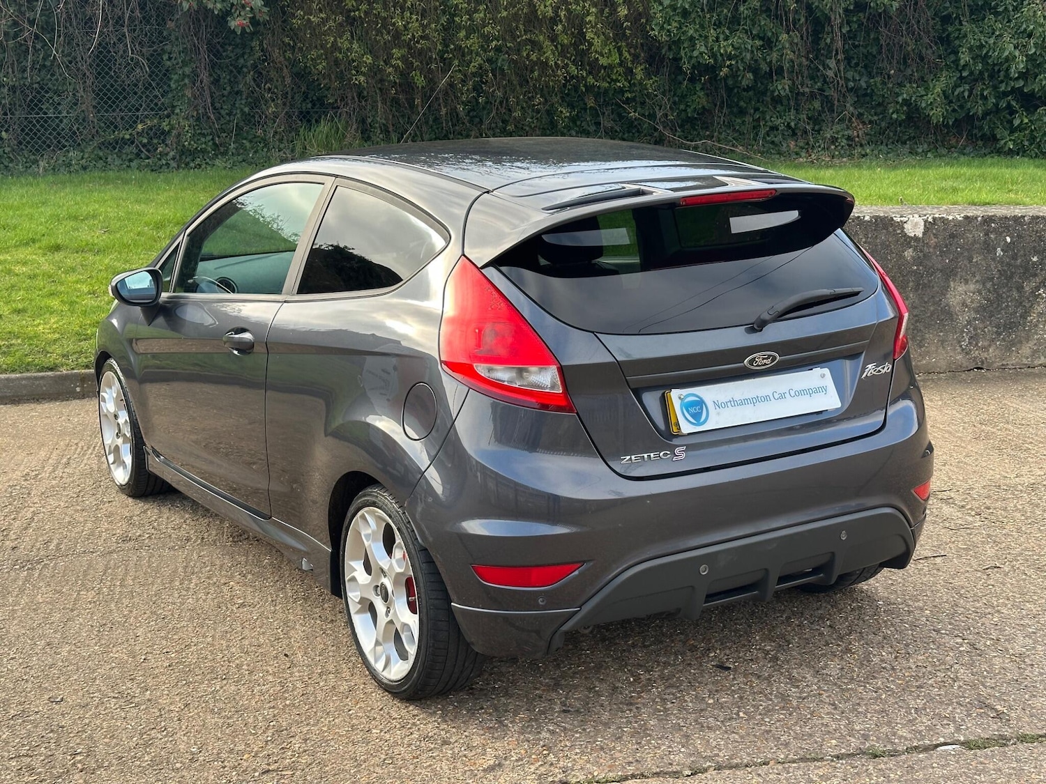 Used Ford Fiesta 2009 for sale - 77768574: Photo 2