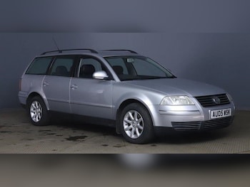Used Volkswagen Passat 2005 for sale - 76823836: Photo