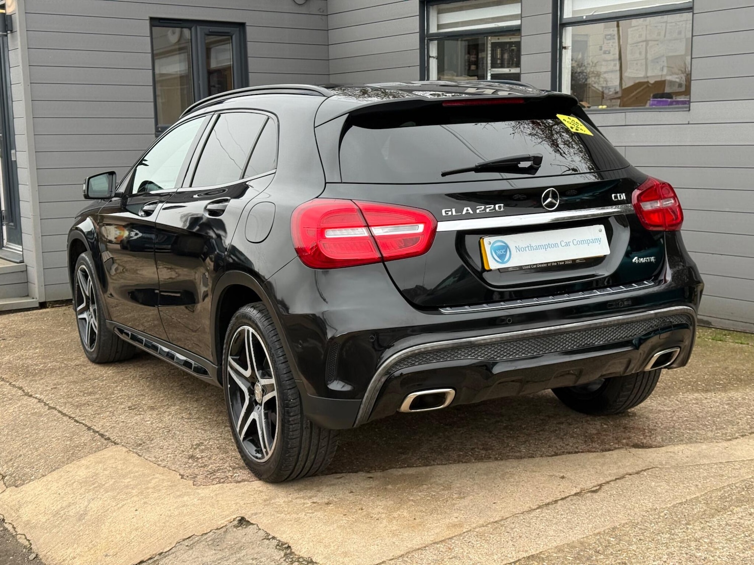 Used Mercedes-Benz GLA 2015 for sale - 77290442: Photo 2