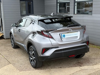 Used Toyota C-HR 2017 for sale - 78898213: Photo