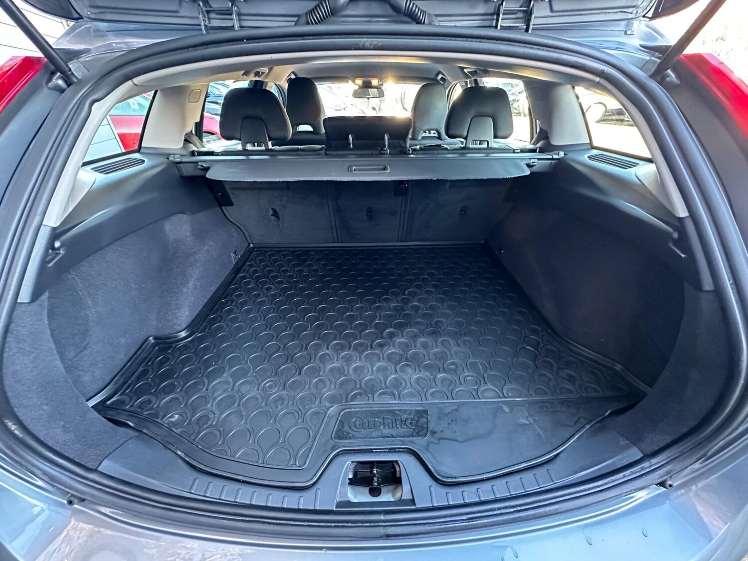 Used Volvo V60 2017 for sale - 77479106: Photo 30