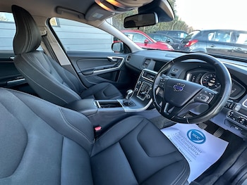 Used Volvo V60 2017 for sale - 77479106: Photo