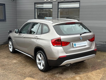 Used BMW X1 2011 for sale - 76270819: Photo