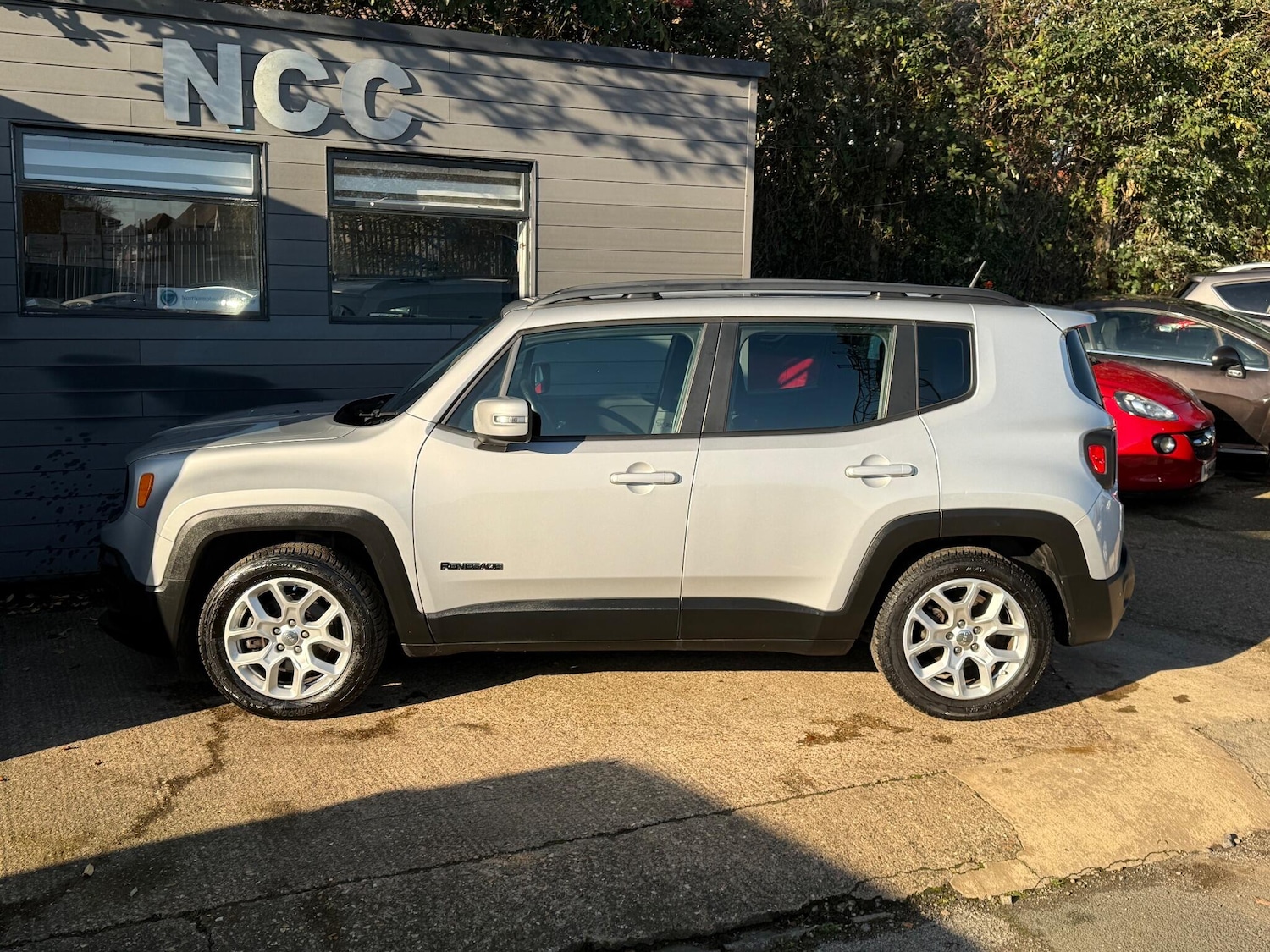 Used Jeep Renegade for sale - 76995912: Photo 10