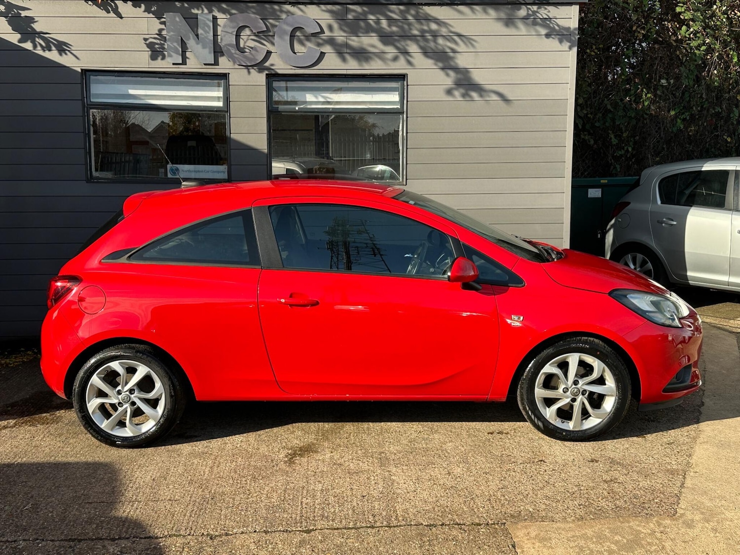 Used Vauxhall Corsa 2016 for sale - 76121604: Photo 6