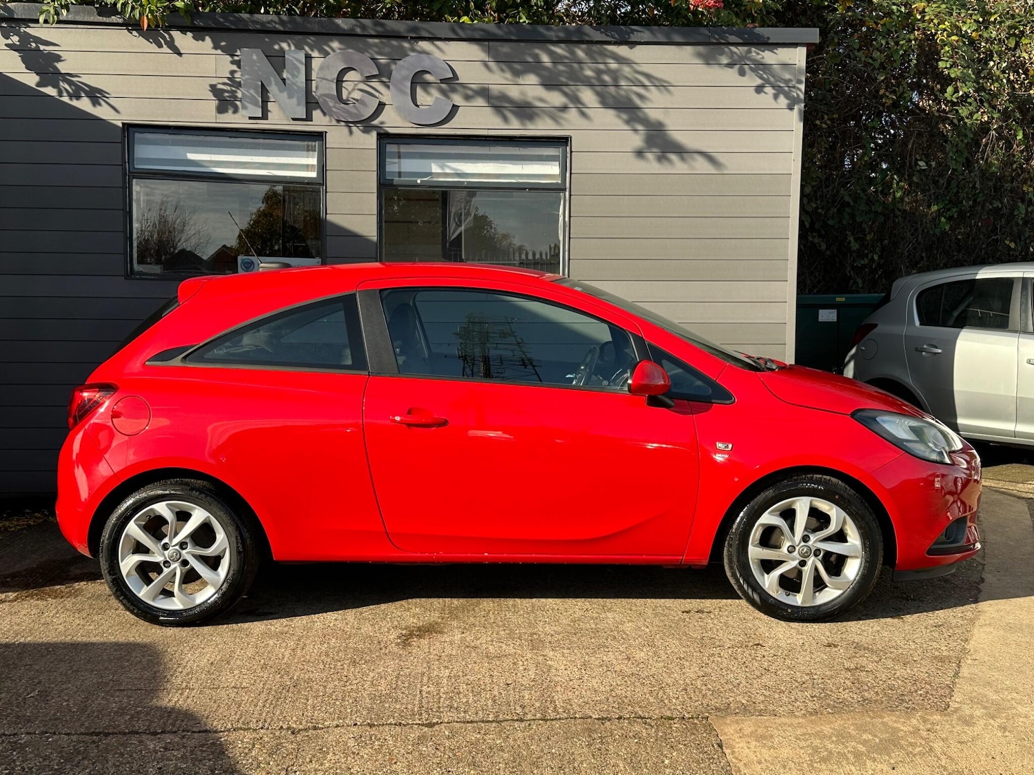 Used Vauxhall Corsa 2016 for sale - 76121604: Photo 7