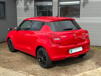 Used Suzuki Swift 2018 for sale - 78854111: Photo