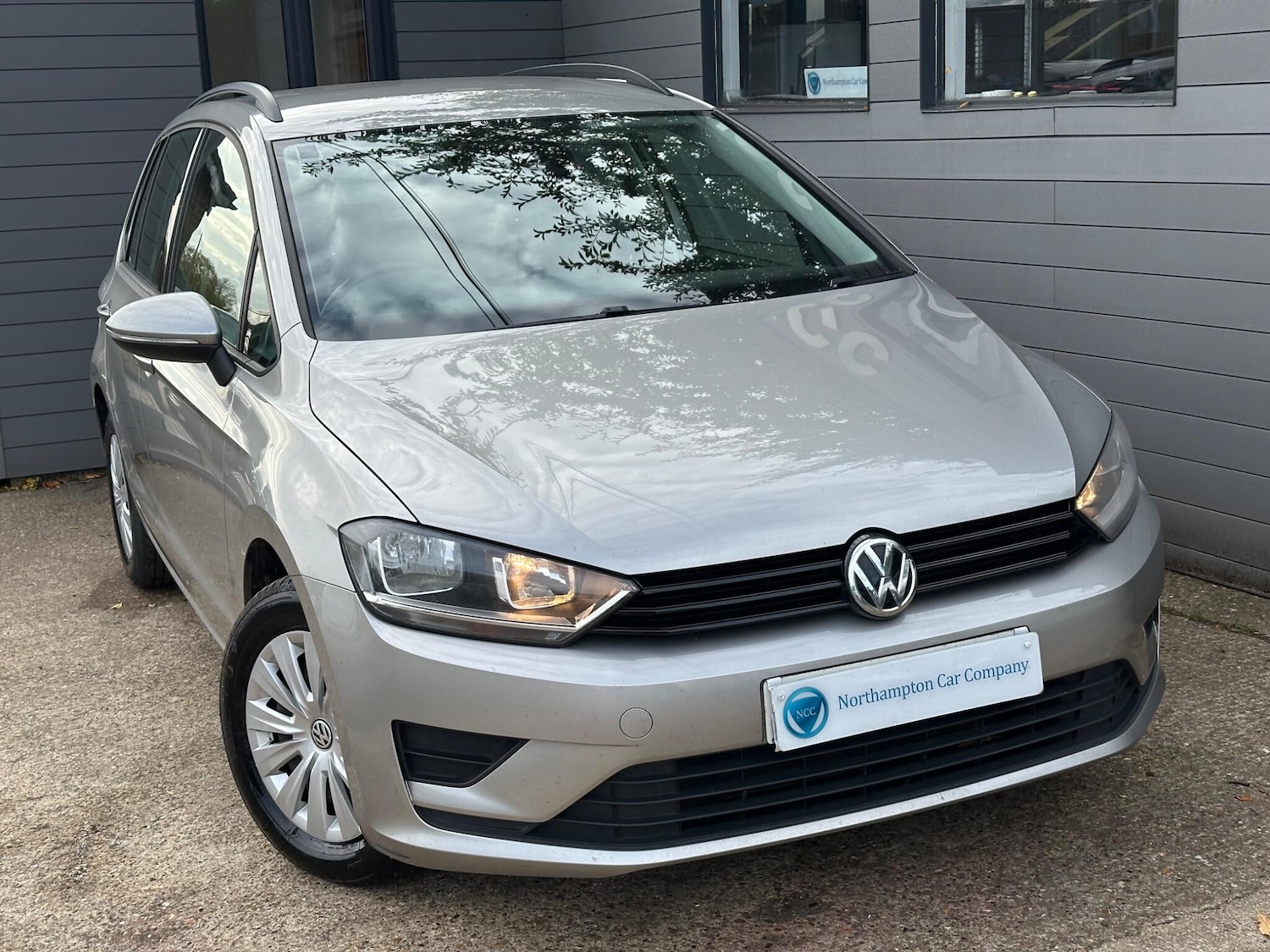 Used Volkswagen Golf SV 2014 for sale - 76201142: Photo 4