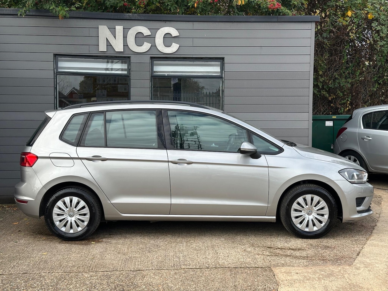 Used Volkswagen Golf SV 2014 for sale - 76201142: Photo 6