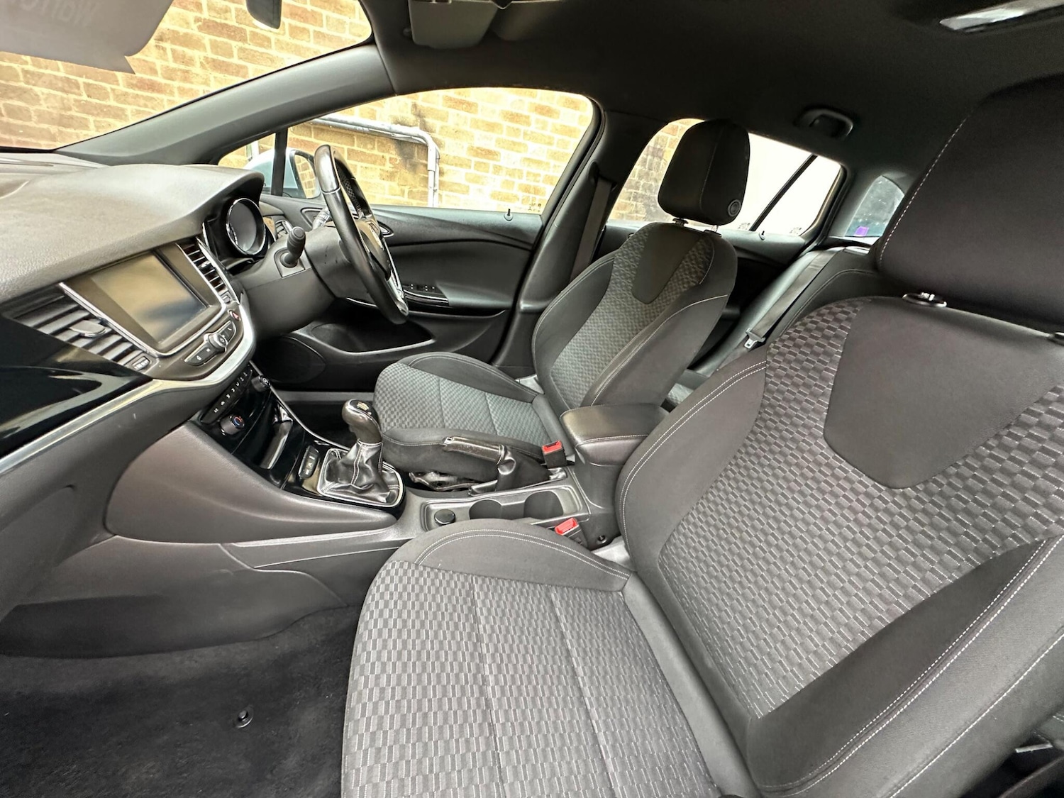 Used Vauxhall Astra 2016 for sale - 75720689: Photo 24