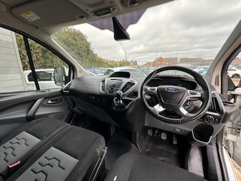 Used Ford Transit Custom 2015 for sale - 76152008: Photo 2