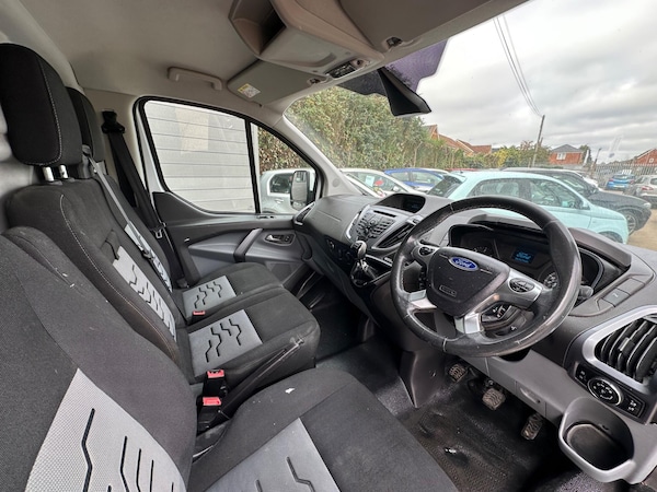 Used Ford Transit Custom 2015 for sale - 76152008: Photo 3