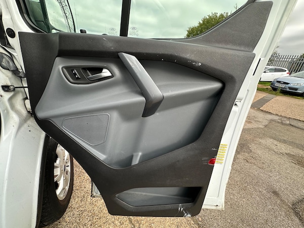 Used Ford Transit Custom 2015 for sale - 76152008: Photo 9