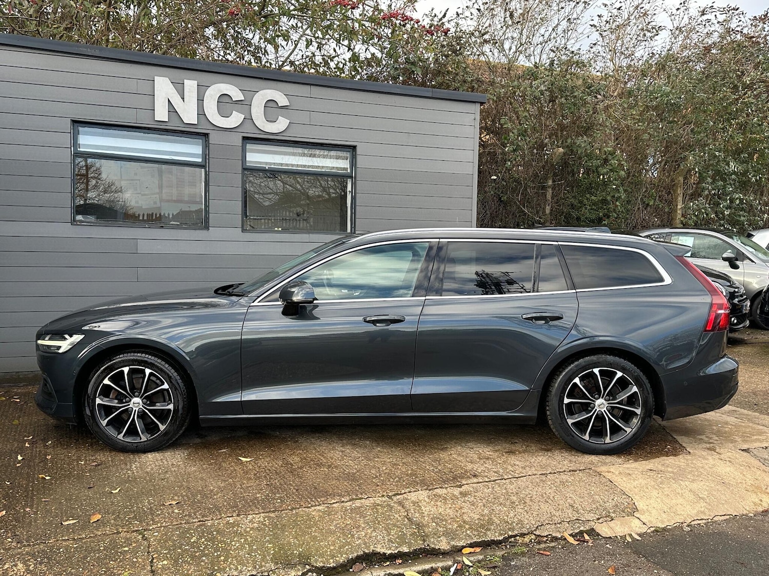 Used Volvo V60 2018 for sale - 77304858: Photo 14