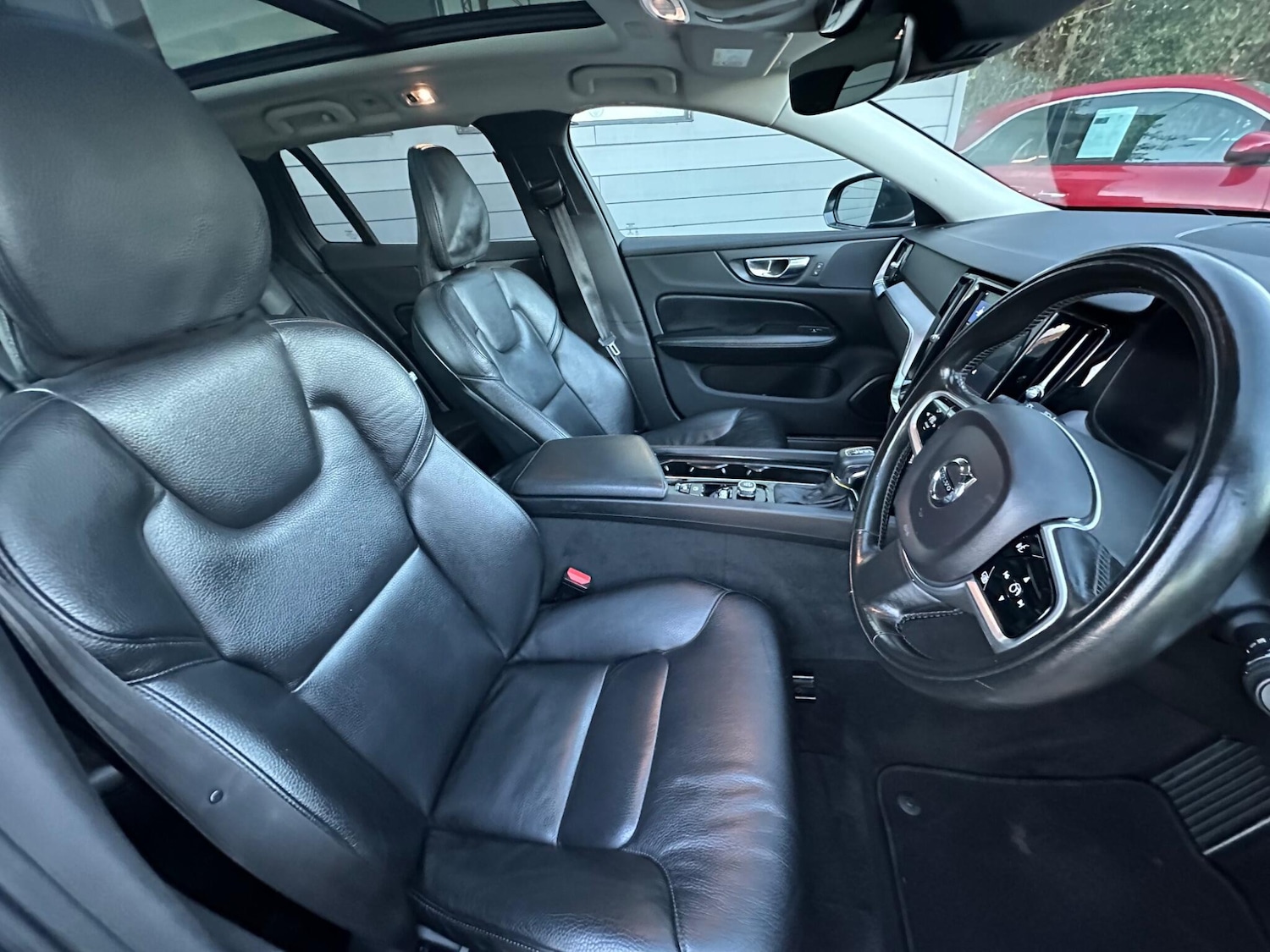 Used Volvo V60 2018 for sale - 77304858: Photo 22