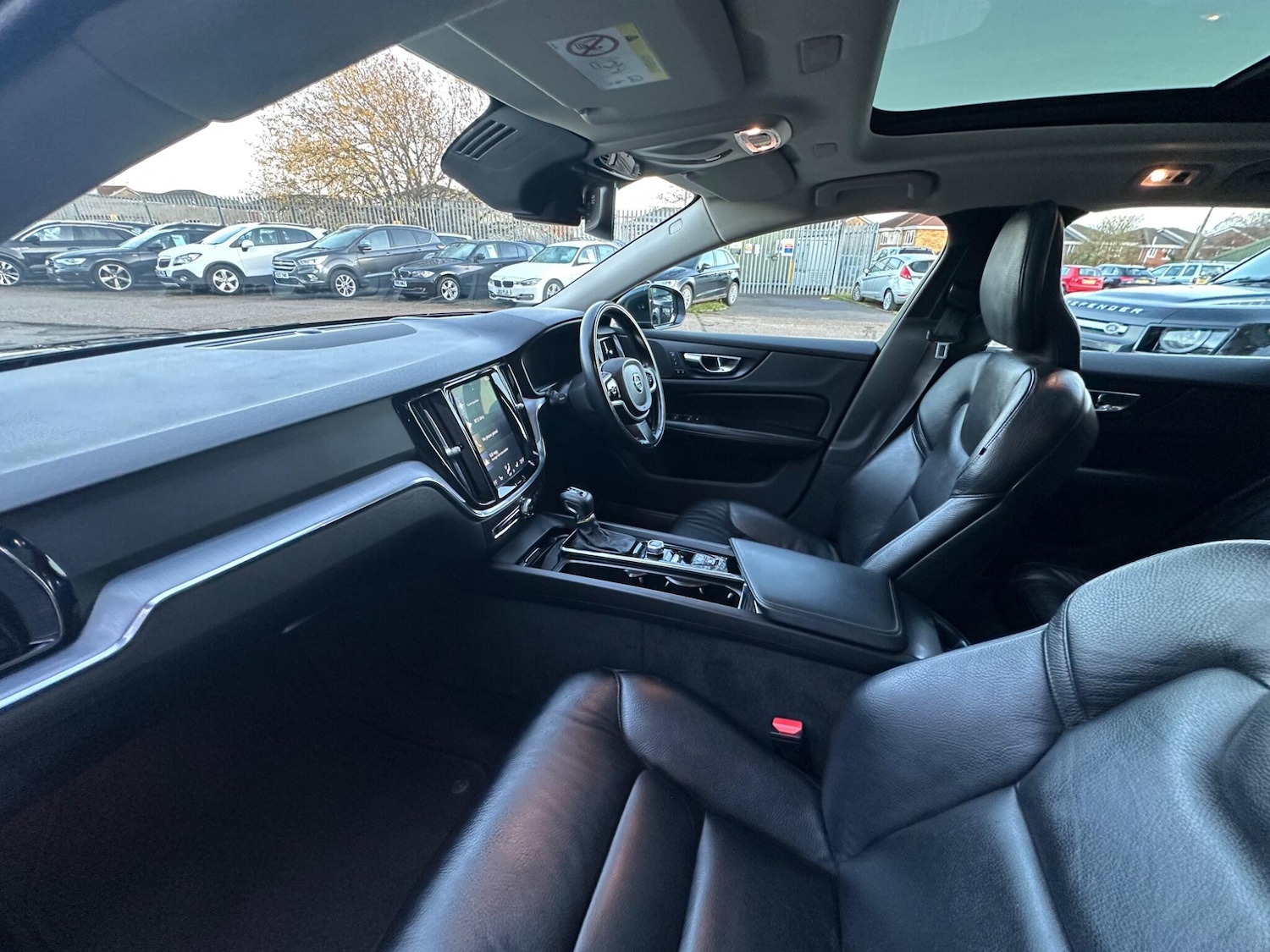 Used Volvo V60 2018 for sale - 77304858: Photo 23