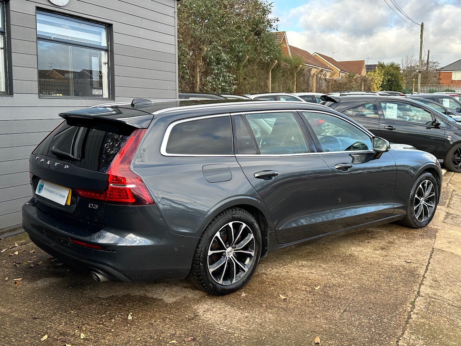 Used Volvo V60 2018 for sale - 77304858: Photo 9