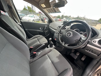 Used Renault Clio 2011 for sale - 75459772: Photo
