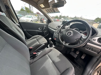 Used Renault Clio 2011 for sale - 75459772: Photo