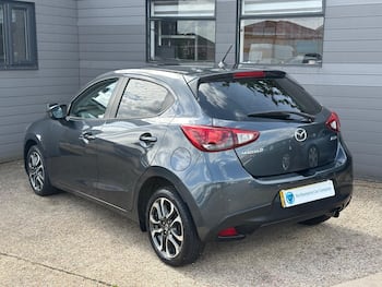 Used Mazda Mazda2 2016 for sale - 79496810: Photo