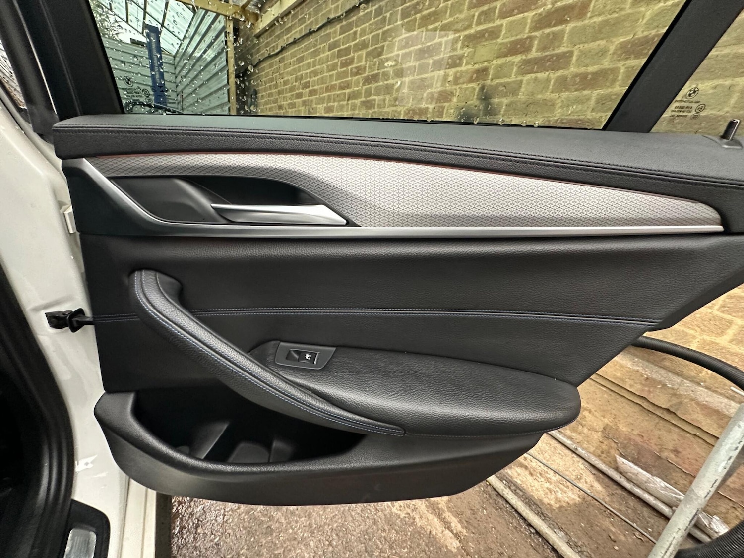 Used BMW 5 Series 2017 for sale - 76270855: Photo 34