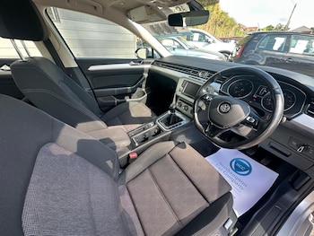 Used Volkswagen Passat 2015 for sale - 79336628: Photo