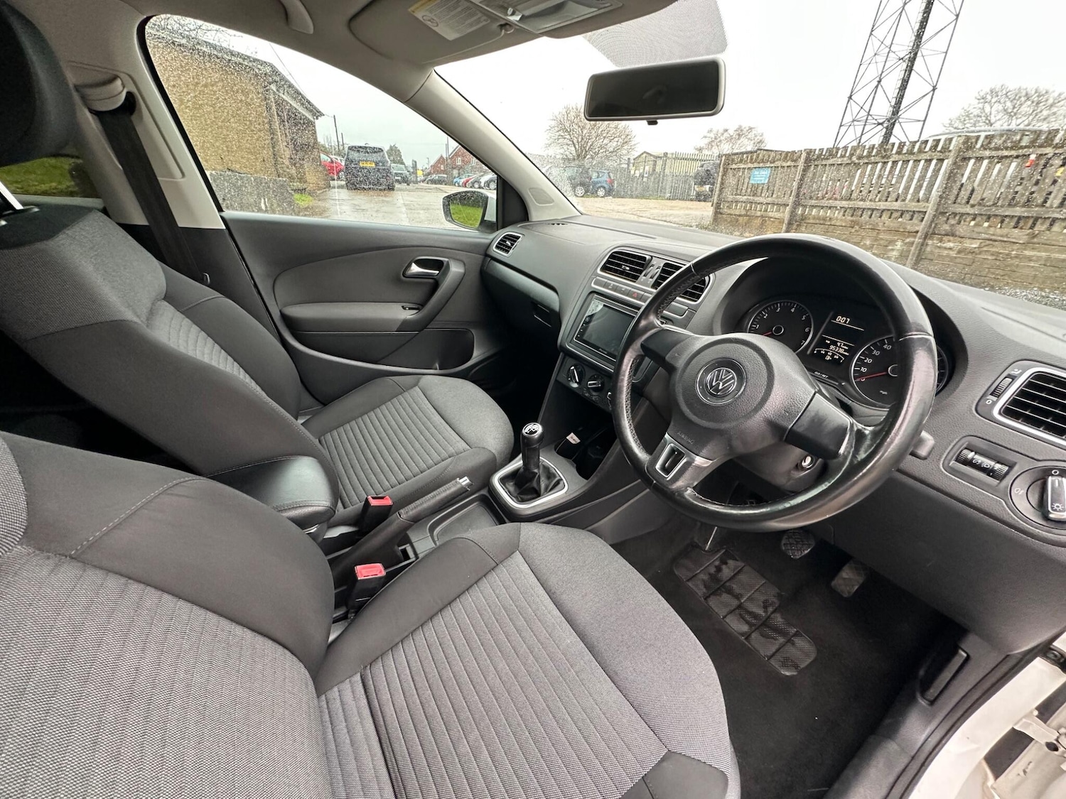 Used Volkswagen Polo 2010 for sale - 77585807: Photo 3