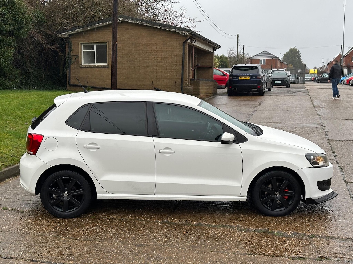 Used Volkswagen Polo 2010 for sale - 77585807: Photo 6