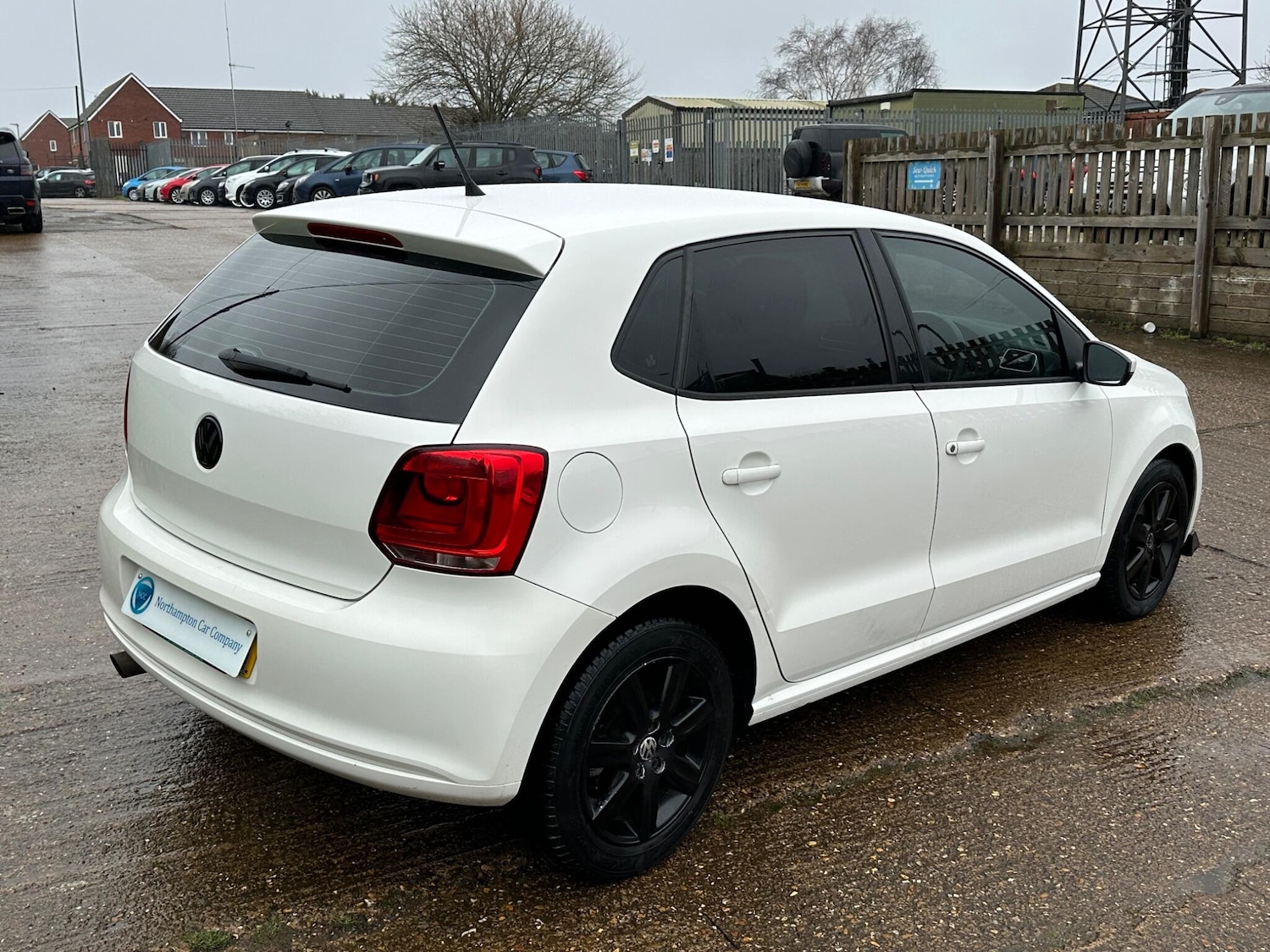 Used Volkswagen Polo 2010 for sale - 77585807: Photo 8