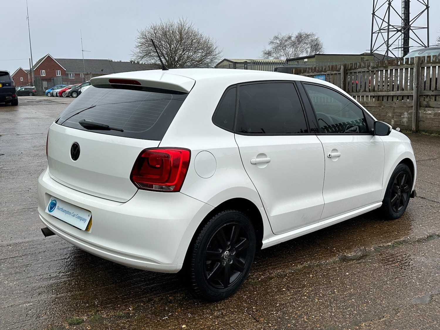 Used Volkswagen Polo 2010 for sale - 77585807: Photo 9