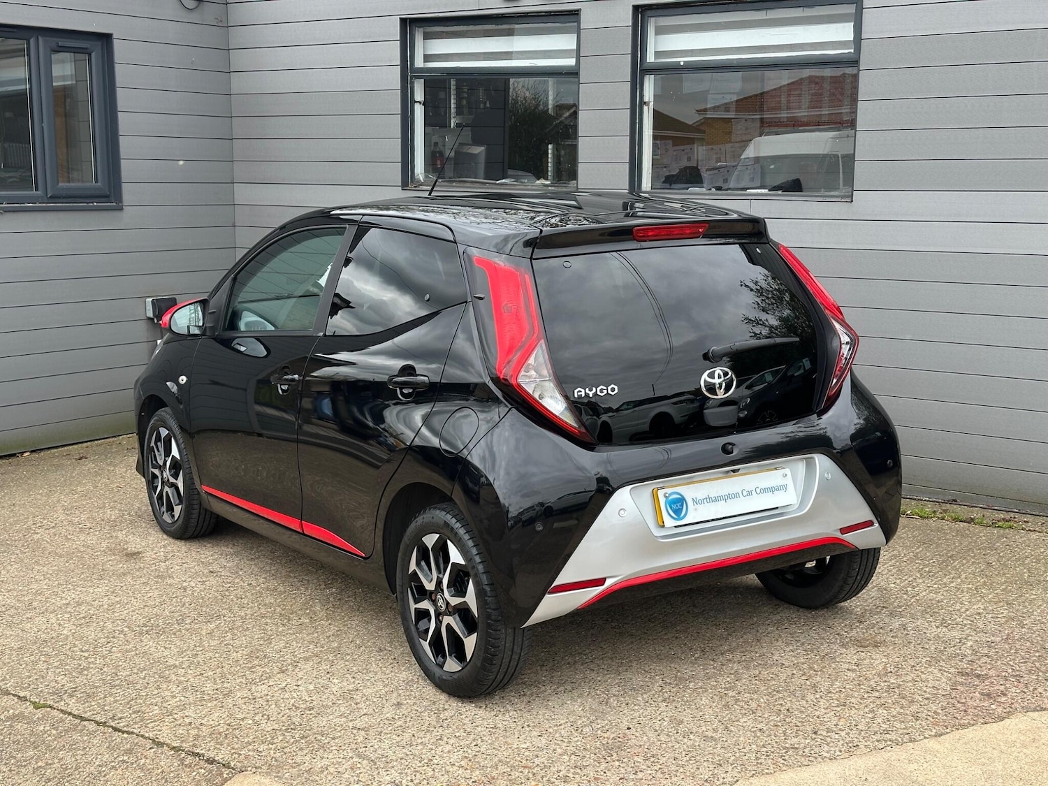 Used Toyota AYGO 2019 for sale - 78072096: Photo 12