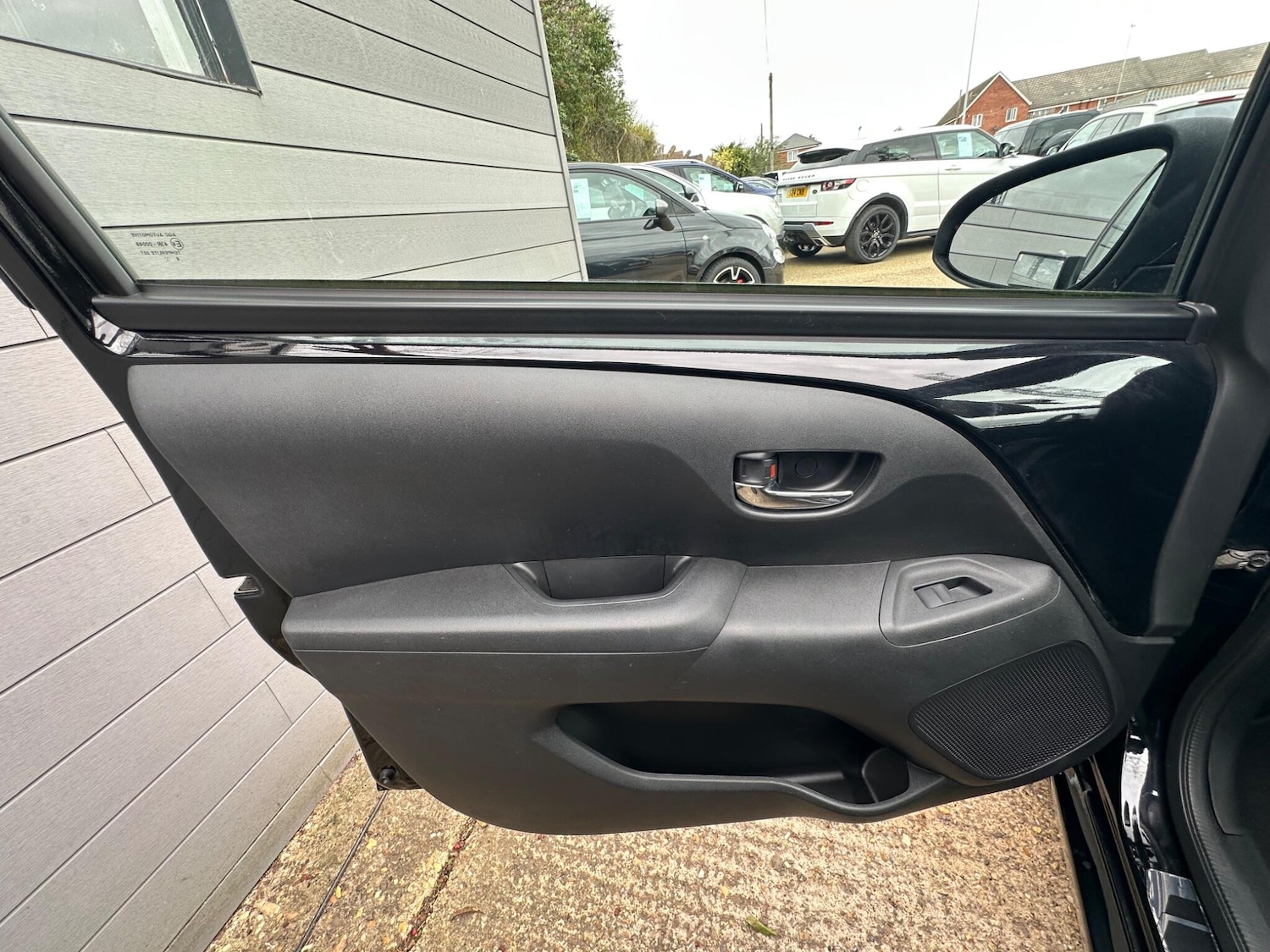 Used Toyota AYGO 2019 for sale - 78072096: Photo 28