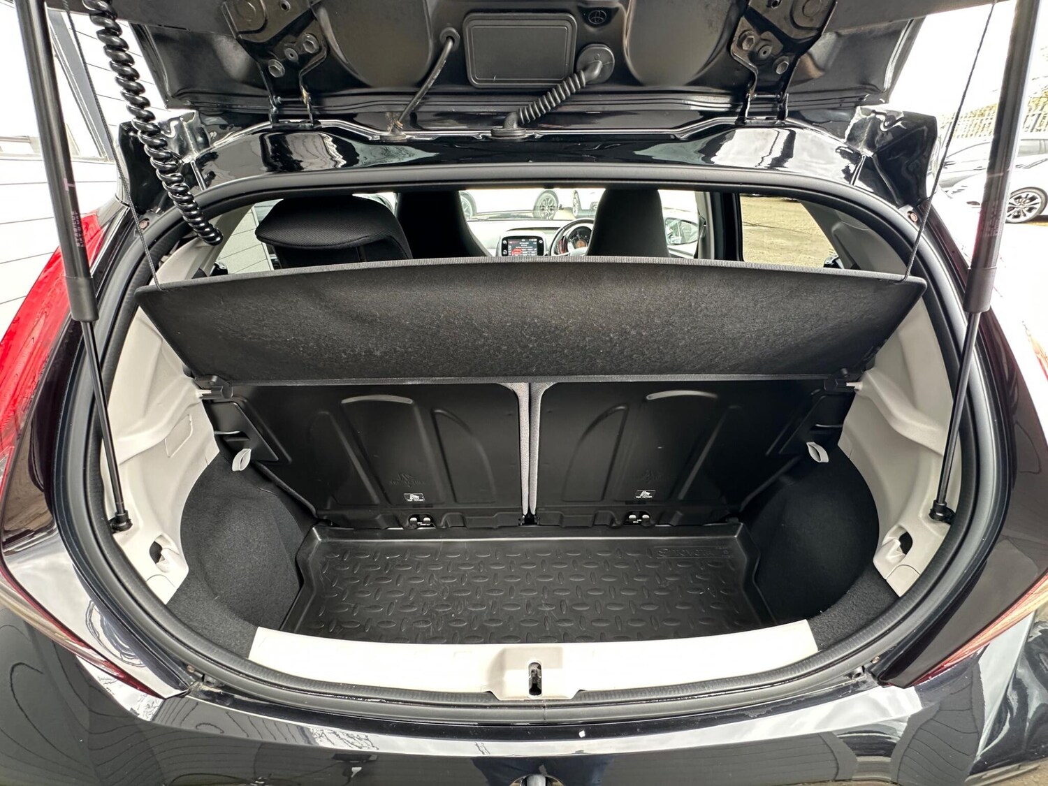 Used Toyota AYGO 2019 for sale - 78072096: Photo 31